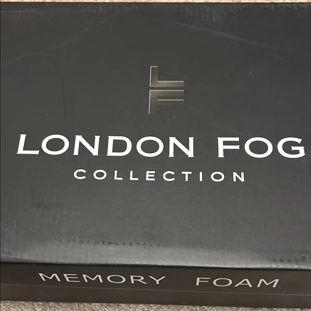 London Fog Men's Sleek Black Chukka Boots